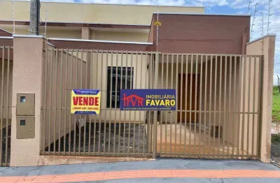 Casa geminada nova, jardim tropical.  contendo 3 quartos, sendo uma suíte, sala ampla com pé direito alto, corredor, wc social, área de serviço, quint