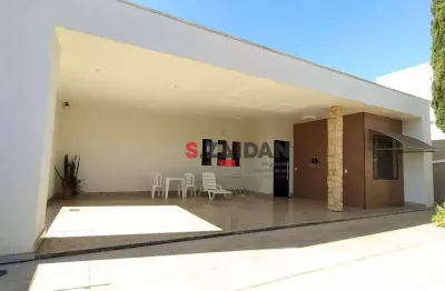 Casa com 3 dormitórios à venda, 275 m² por r$ 1.350.000,00 - centro - águas de são pedro/sp