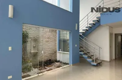 Imperdível: Casa de alto padrão em condomínio no Parque Campolim, Sorocaba-SP - 3 quartos, 3 suítes, 3 salas, 5 banheiros, 4 vagas de garagem, 345 m²