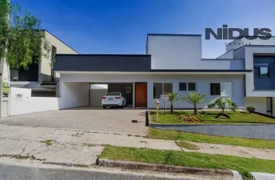 Excelente oportunidade! Casa em condomínio à venda com 5 quartos e 3 suítes no Parque Esplanada, Votorantim-SP.