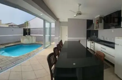 Imperdível! Casa em Condomínio à venda em Sorocaba-SP, Ibiti Royal Park - 3 quartos, 3 suítes, 2 salas, 5 banheiros, 4 vagas, 232m².