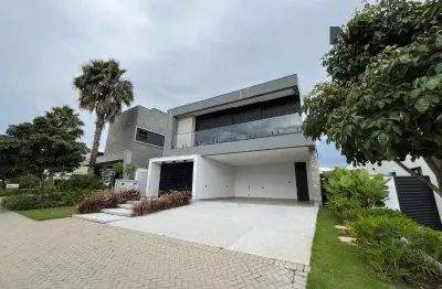 Casa de luxo em Alphaville Nova Esplanada: 4 quartos, 4 suítes, 3 salas, 6 banheiros e 6 vagas de garagem!