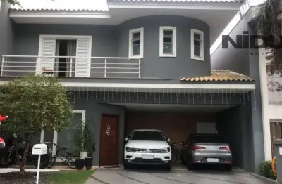 Casa em Condomínio de Luxo com 3 Suítes e 4 Vagas na Villa dos Inglezes - Sorocaba-SP