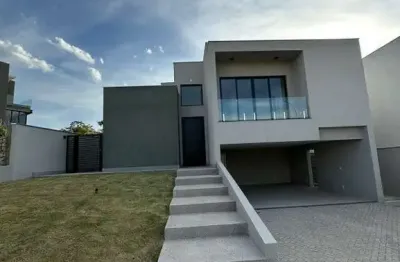 Imóvel de luxo em condomínio fechado em Votorantim-SP, bairro Alphaville Nova Esplanada: 3 quartos, 3 suítes, 3 salas, 4 vagas, 305m².