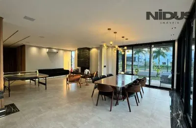 Imponente residência de alto padrão em condomínio de luxo em Alphaville Nova Esplanada, Votorantim-SP: 4 quartos, 4 suítes, 3 salas, 4 vagas de garagem, 460m².