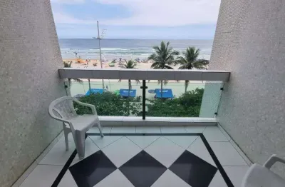 Ótimo apto frente total ao mar na praia de pitangueiras, 3 suítes, 1 vaga de garagem.