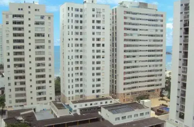 Praia de pitangueiras, alto padrão, 1 por andar, vista ao mar, 2 garagens, próximo ao mar, excelente localização!!!