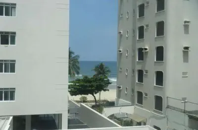 Praia de astúrias, 30 m do mar, reformado, 2 garagens, 140 m² de área útil, 100 m da praia de pitangueiras, linda vista ao mar.