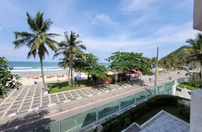 Apartamento totalmente reformado a 50 metros do mar, 2 dormitorios, 1 vaga, tombo.
