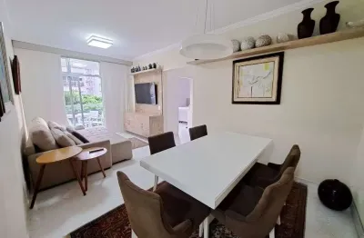 Pitangueiras - uma quadra da praia , localização privilegiada , condomínio baixo.
