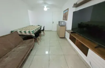 Pitangueiras – na quadra do mar, maravilhoso apartamento com 80 m² úteis, localização privilegiada, apartamento reformado.