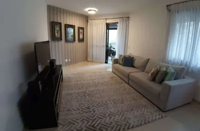 Apartamento amplo, 1 quadra da praia de pitangueiras, são 3 suíte dormtórios, com lazer e duas vagas