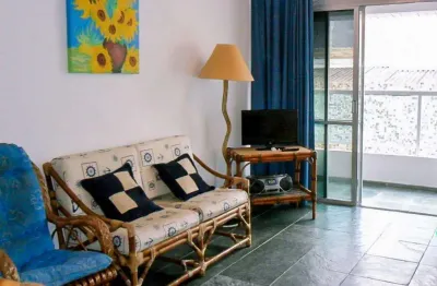 Enseada - apartamento à 100 metros da praia - região do fórum.