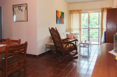 Astúrias - localização espetacular - 93 m² úteis - condomínio baixo - garagem no prédio.