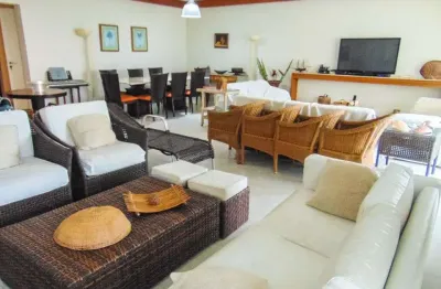 Pitangueiras - frente ao mar, maravilhosa vista, 246,00 m² de área útil, 2 vagas e 4 dormitórios.