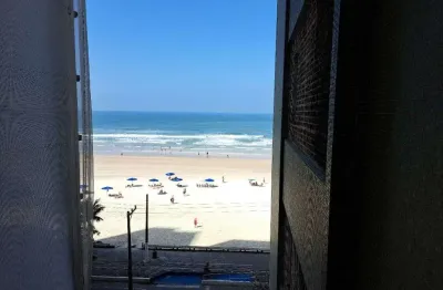 Pitangueiras- frente ao mar com maravilhosa vista, localização privilegiada.