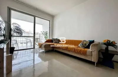 Pitangueiras- uma quadra da praia com vistinha para o mar  , maravilhosa área de lazer , vaga de garagem no prédio.