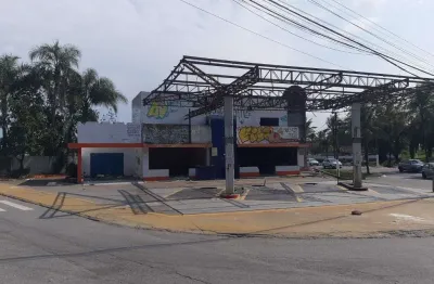 Posto de combustível na av ademar de barros com av. santos dumont - guarujá