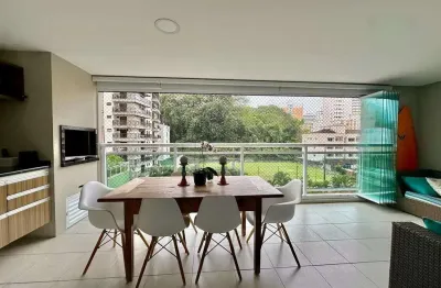 Astúrias - alto padrão na segunda quadra da praia, maravilhoso apartamento com 134 m² úteis, magnífica área de lazer, 01 vagas de garagem no prédio.