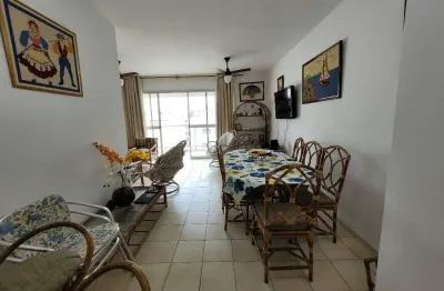 Pitangueiras – na segunda quadra da praia, 2 vagas de garagens, 110 m² úteis, condondomínio baixo.