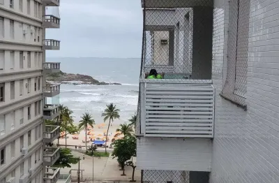 Pitangueiras – calçadão com maravilhosa vista ao mar, amplo apartamento com 100 m² úteis, 01 vaga de garagem no prédio, localização privilegiada.
