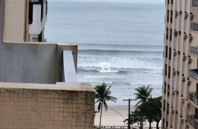 Pitangueiras- uma quadra do mar , totalmente reformado, garagem privativa no prédio, condomínio baixo.