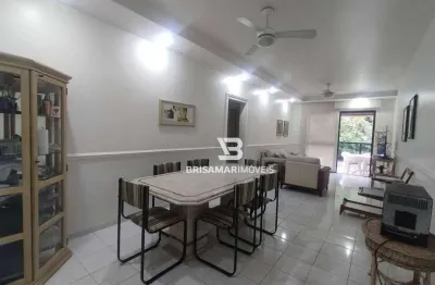 Pitangueiras- uma quadra do mar, maravilhosa área de lazer , 02 vagas de garagem no prédio.