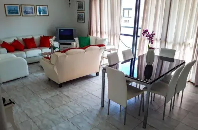 Pitangueiras- cobertura duplex pertinho da praia , maravilhosa área de lazer , 02 vagas demarcadas no prédio.