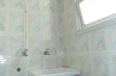 Pitangueiras - calçadão , localização espetacular, condomínio baixo.