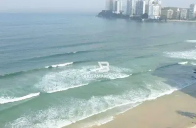 Pitangueirs- frente total ao mar , maravilhoso apartamento totalmente reformado , garagem no prédio.