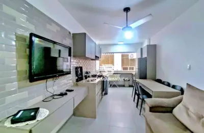 Pitangueiras- na segunda quadra do mar , localização privilegiada.