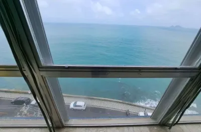 Pitangueiras- frente ao mar com maravilhosa vista  , garagem no prédio.