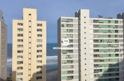 Pitangueiras- na quadra da praia , reformado , garagem noprédio , condomínio baixo.