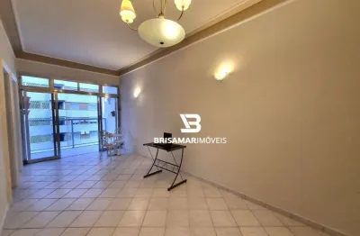 Pitangueiras- uma quadra da praia , totalmente reformado, garagem demarcada no prédio.