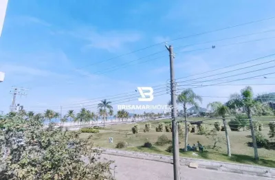 Enseada- na quadra da praia , magnífica casa impecável , 04 vagas de garagem.