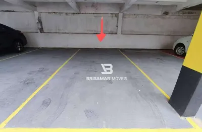Pitangueiras- garagem demarcada no calçadão próximo ´à faculdade dom domêminico.