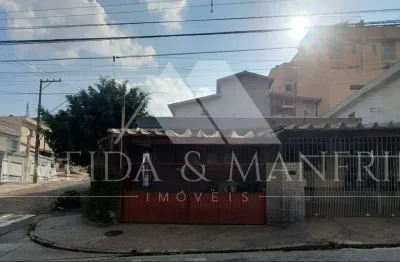 Casa de esquina com 3 dormitório - 2 vagas de garagem