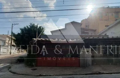 Casa de esquina com 3 dormitório - 2 vagas de garagem