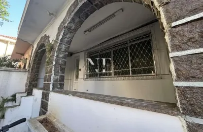 Casa comercial para locação em santos, gonzaga, 8 dormitórios, 1 suíte, 5 banheiros, 3 vagas