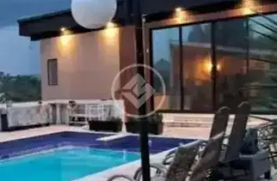 Casa térrea, 4 suites, piscina, gourmet e muito espaço. codigo: 141495