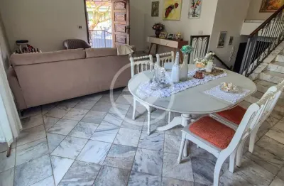 Casa com 3 quartos à venda na Rua Amabile Bersan dos Santos, 224, Jardim Santo Antônio, Valinhos