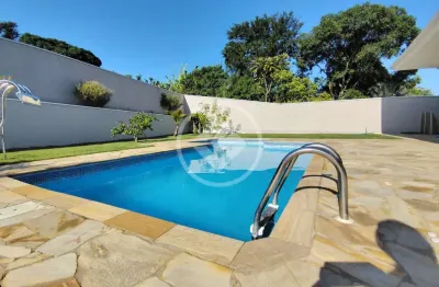 Casa de alto padrão com 3 suítes, piscina e área gourmet em condomínio fechado em vinhedo - sp codigo: 121880