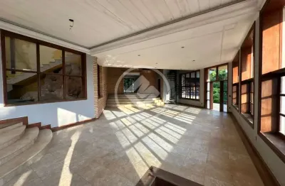 Casa comercial a venda com 14 quartos sendo 10 suítes no bairro observatório em vinhedo. codigo: 135942