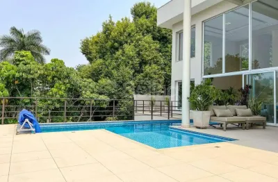Casa em frente ao lago para comprar em vinhedo no condominio marambaia, interior de são paulo.