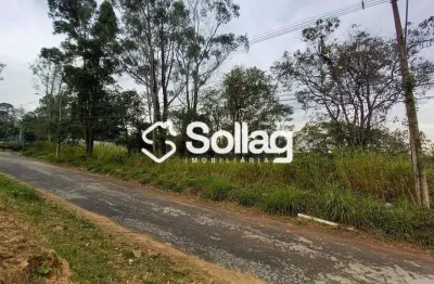 Propriedade com 9000m² em região tranquila e fácil acesso à estrada da boiada , divisa vinhedo/valinhos .