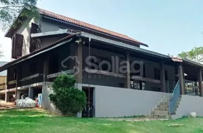 Casa para comprar no condomínio chácaras do lago na cidade de vinhedo, interior de são paulo.