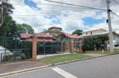 Casa à venda no condomínio estância marambaia na cidade de vinhedo - sp em ótima localização no condomínio com acesso fácil para o comércio em geral