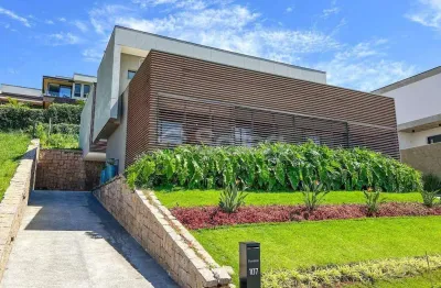 Casa em condomínio alto padrão a venda no condomínio campo de toscana na cidade de vinhedo, são paulo.