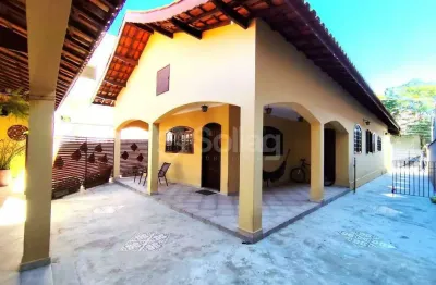 Casa térrea à venda em área comercial do capela, em vinhedo/sp!!