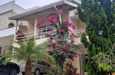 Casa em condomínio a venda com quatro dormitórios no condomínio vila di treviso em vinhedo.